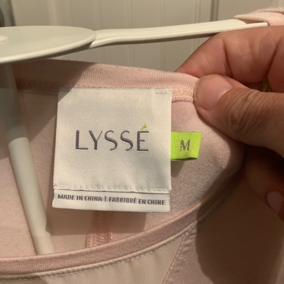 Lysse Valencia layering top in peach.‎ Worn about 2x. 100 retsil - Picture 2 of 3